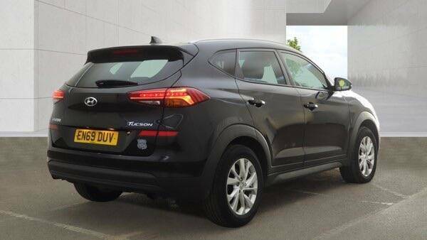 Hyundai Tucson 1.6 Gdi Se Nav Euro 6 Ss Black #3