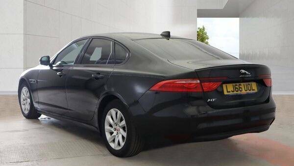 Jaguar XF 2.0D R-sport Euro 6 Ss Black #4
