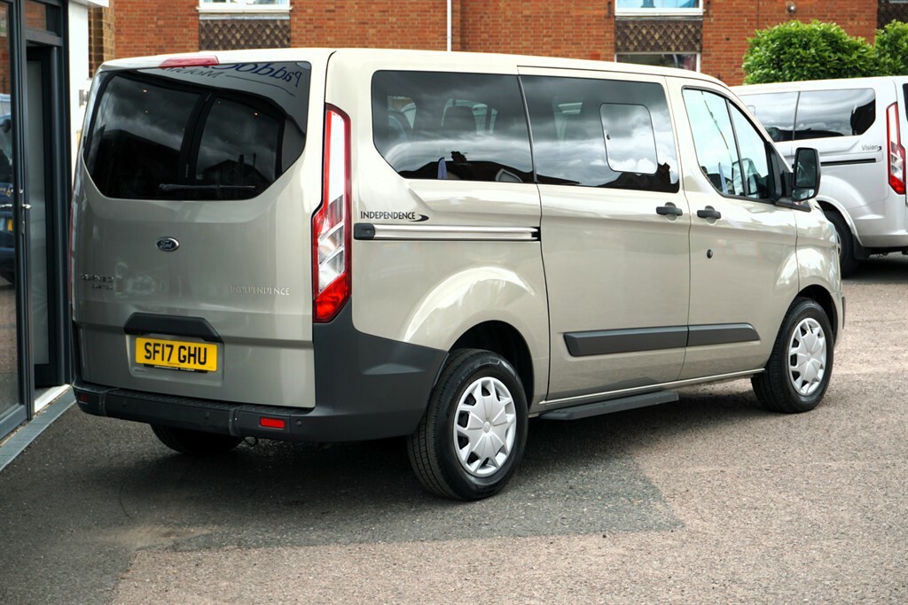 Ford Tourneo Custom Tourneo Custom 2.0 Tdci 130Ps Low Roof 8 Seater Ti Black #19