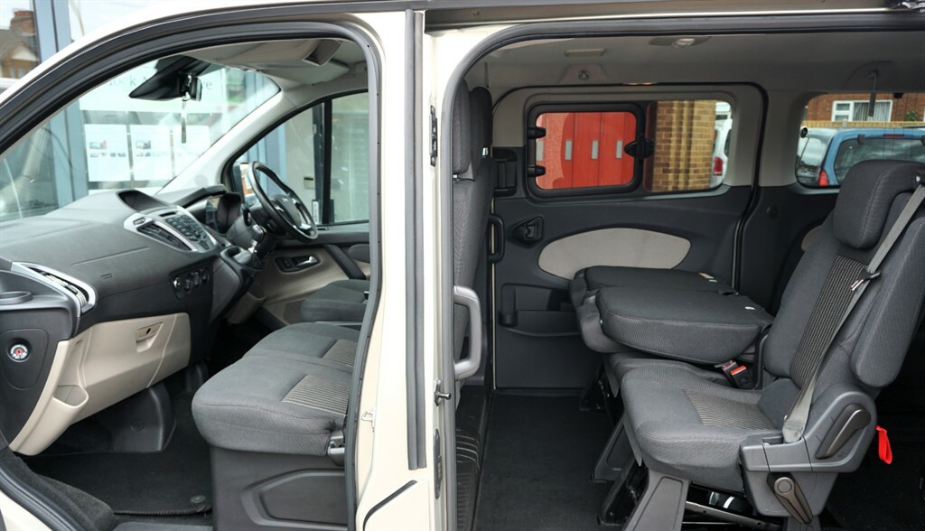 Ford Tourneo Custom Tourneo Custom 2.0 Tdci 130Ps Low Roof 8 Seater Ti Black #14