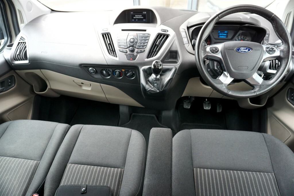 Ford Tourneo Custom Tourneo Custom 2.0 Tdci 130Ps Low Roof 8 Seater Ti Black #9