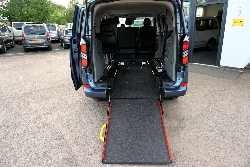 Ford Tourneo Custom 320 Titanium Ecoblue, Disabled, Wheelch #3