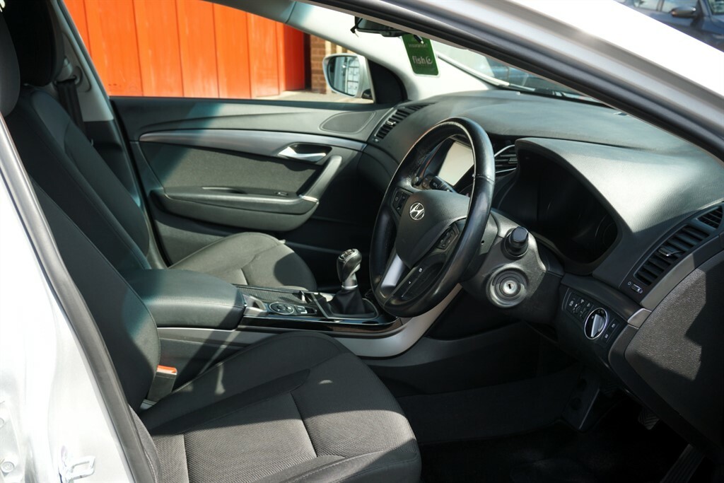 Hyundai I40 Crdi Se Nav Blue Drive 1.7 Estate  #6