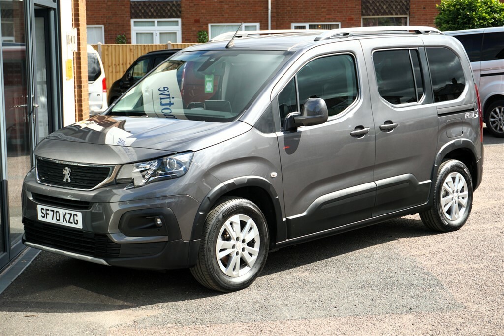 Peugeot Rifter 1.5L Allure Brown #18
