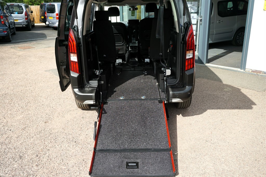Peugeot Rifter Bluehdi Allure, Disabled, Wheelchair Accessible Ve #2