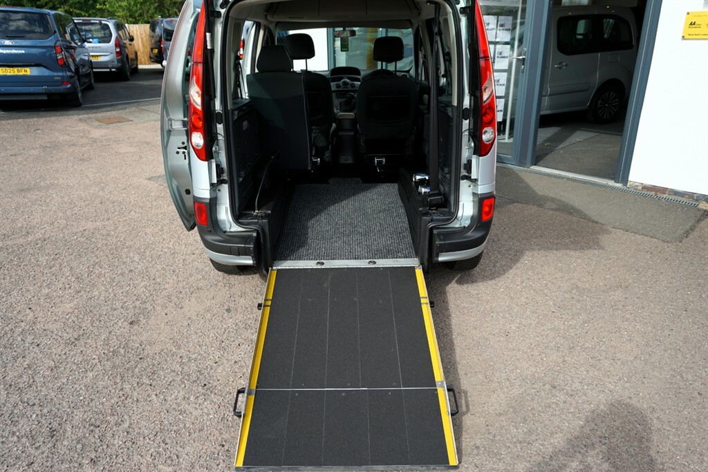 Renault Kangoo Expression 16V Disabled, Wheelchair Acc  #2