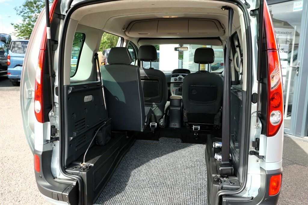 Renault Kangoo Expression 16V Disabled, Wheelchair Acc  #3