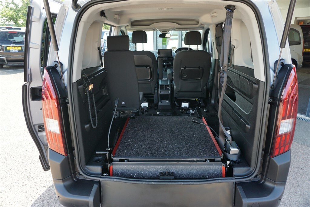 Peugeot Rifter Bluehdi Allure, Disabled, Wheelchair Accessible Ve #4