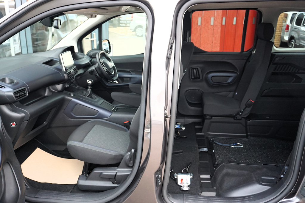 Peugeot Rifter 1.2L Null Beige #16