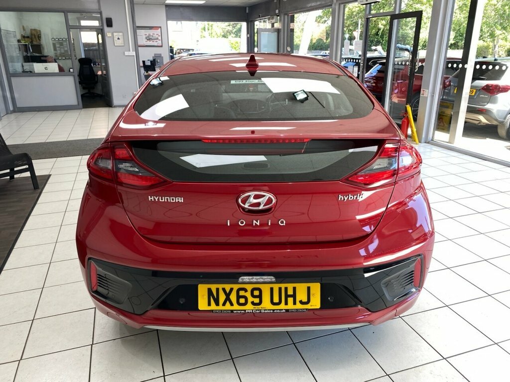 Hyundai Ioniq 1.6 Se Mhev 140 Bhp Black #7