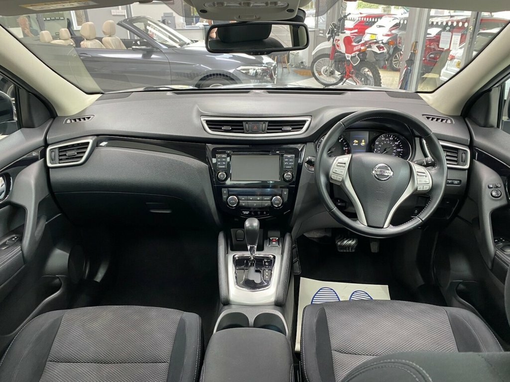 Nissan Qashqai 1.6L N-connecta YG17KVJ Silver #2