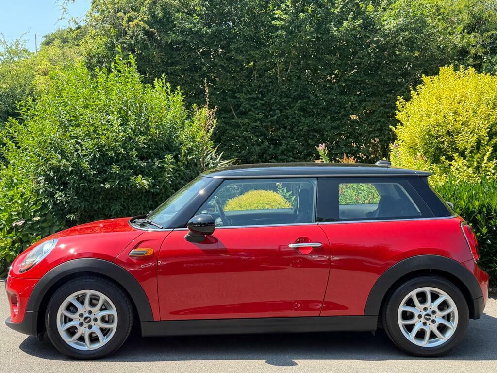 Mini Hatch 1.5 Cooper Euro 6 S S CV64ODH Red #2