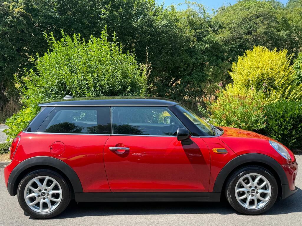 Mini Hatch 1.5 Cooper Euro 6 S S CV64ODH Red #6