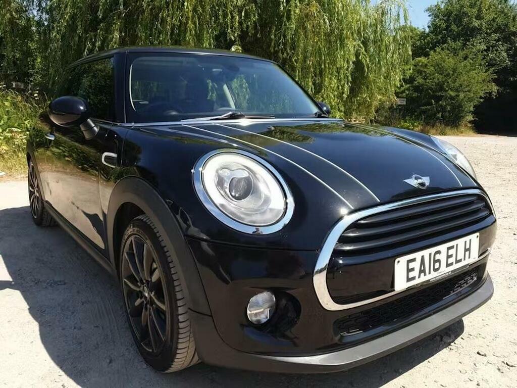 Mini Hatch 1.5 Cooper Euro 6 S S Black