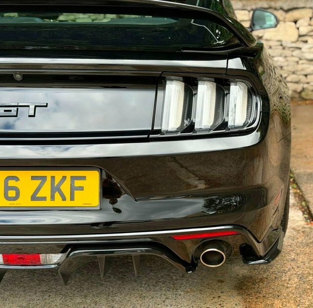 Ford Mustang 2016 5.0 V8 Gt Fastback Euro 6 Black #4