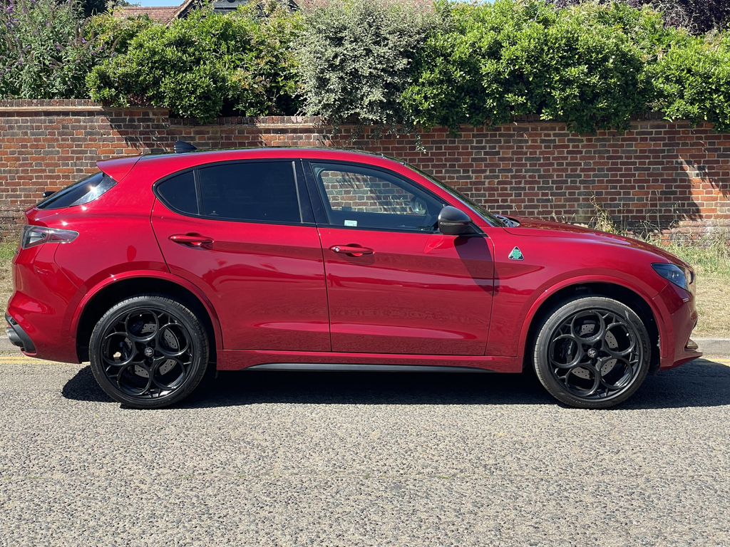 Alfa Romeo Stelvio 2.9 V6 Biturbo Quadrifoglio Super Sport Red #2