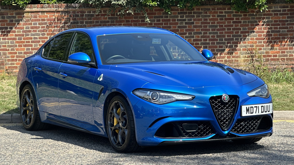 Alfa Romeo Giulia 2.9 V6 Biturbo Quadrifoglio Acc Blue