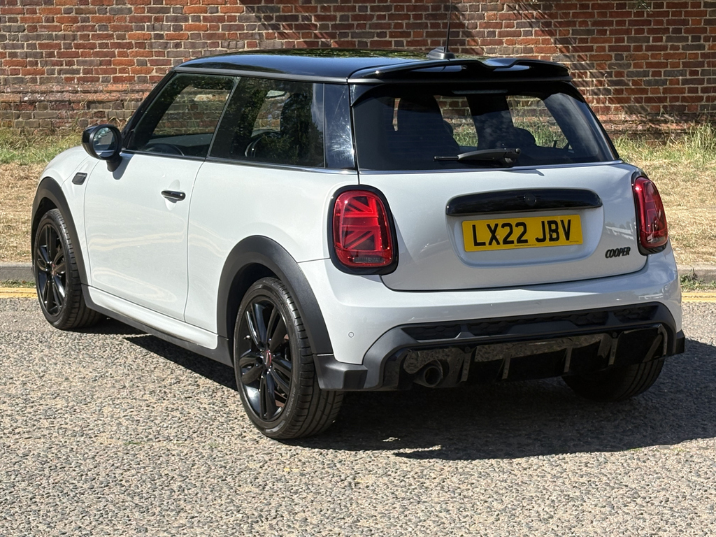 Mini Hatch 1.5 Cooper Sport LX22JBV Silver #2