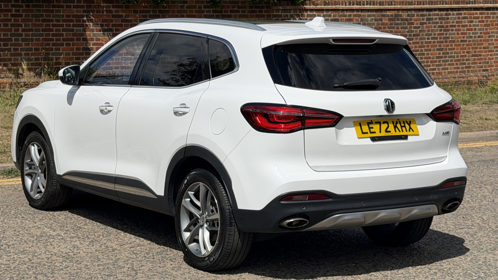 MG HS 1.5 T-gdi Exclusive Dct LE72KHX White #6