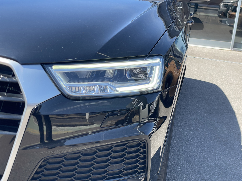 Audi Q3 1.4T Fsi S Line Edition Black #4