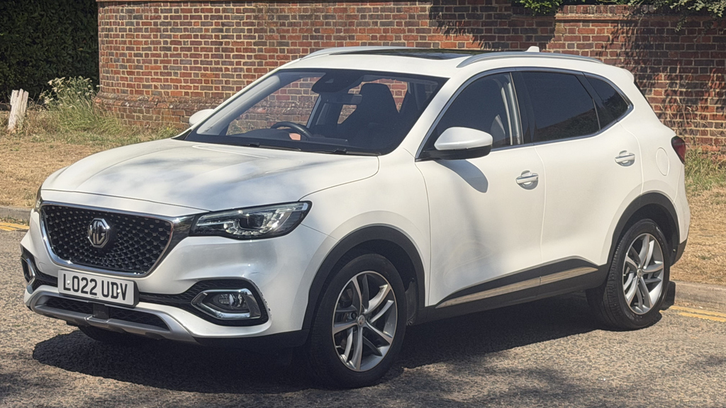 MG HS 1.5 T-gdi Exclusive Dct LO22UDV White #2