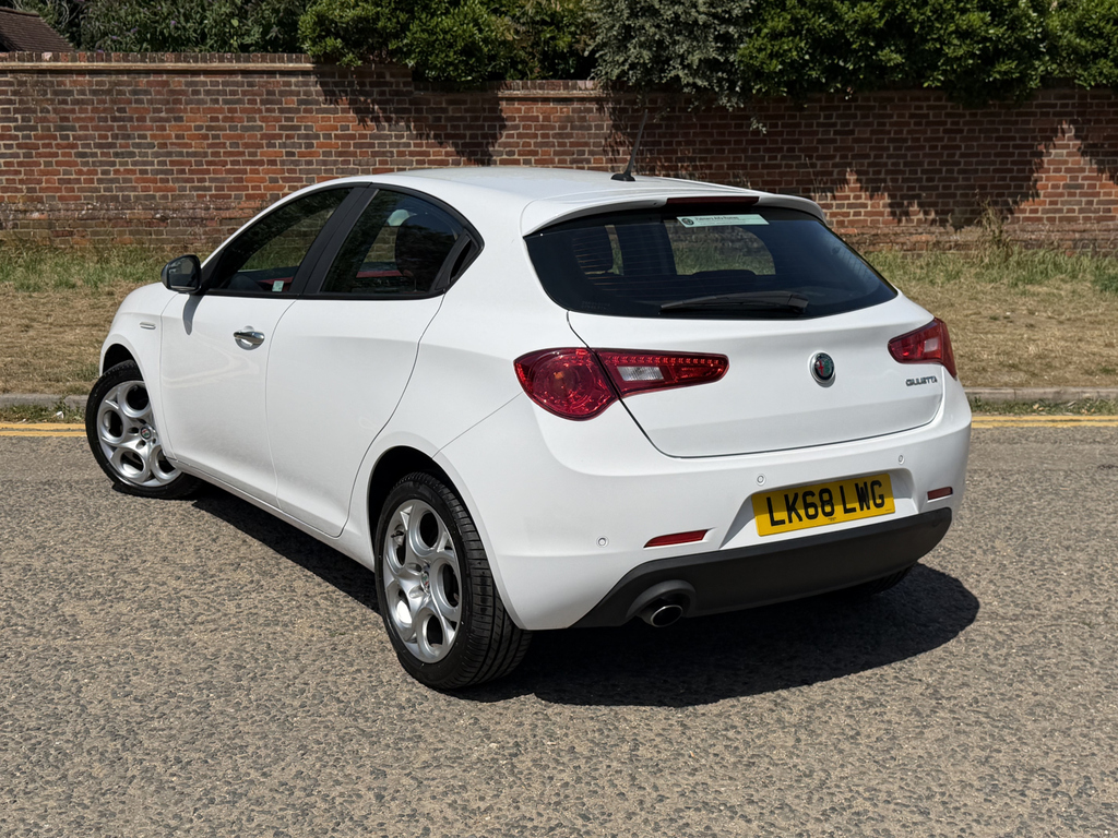 Alfa Romeo Giulietta 1.6 Jtdm-2 120 Super Tct White #4