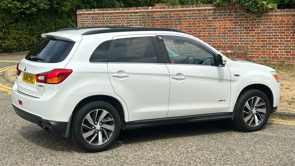 Mitsubishi ASX 2.2 4 4Wd White #6