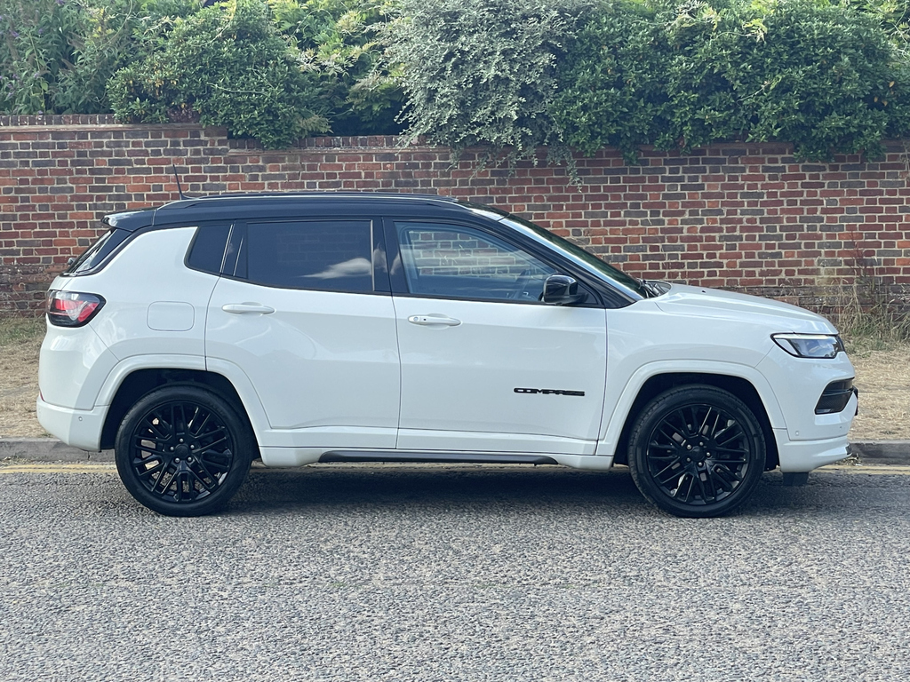 Jeep Compass 1.5 T4 E-torque Hybrid S Model Dct Black #2