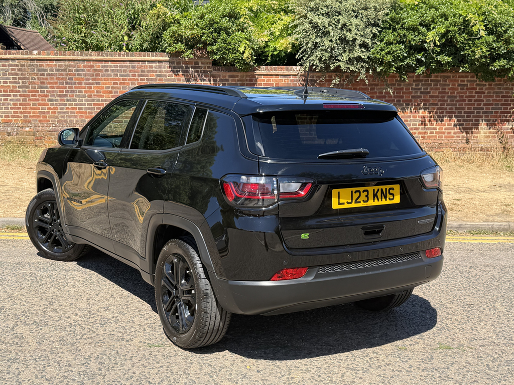 Jeep Compass 1.5 T4 E-torque Hybrid Night Eagle Dct Black #4