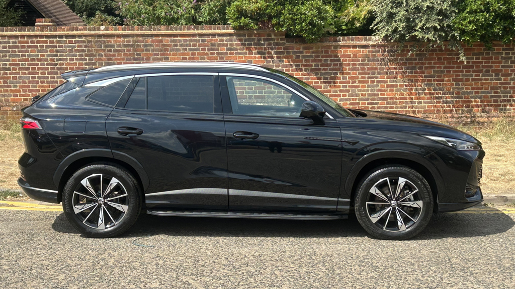 MG HS 1.5 T-gdi Phev Trophy Black #4
