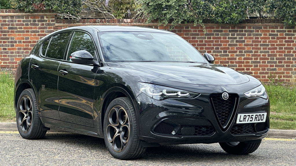 Alfa Romeo Stelvio 2.0 Turbo 280 Intensa Awd Black