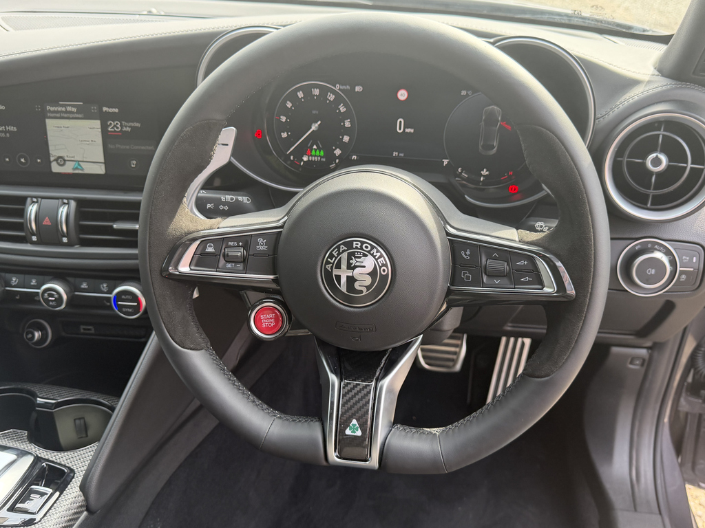 Alfa Romeo Giulia 2.0 Turbo Veloce Blue #26