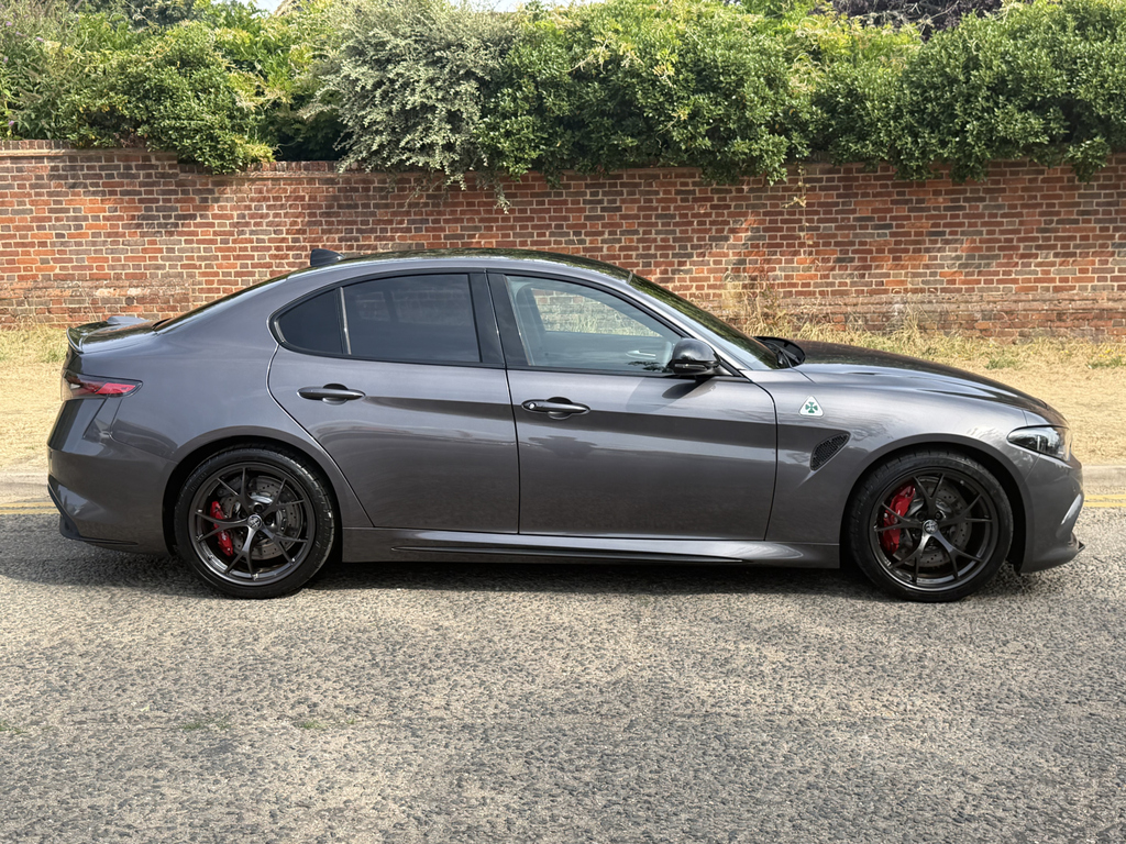 Alfa Romeo Giulia 2.0 Turbo Veloce Blue #8