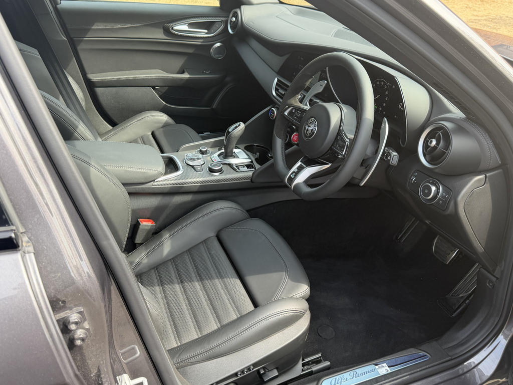 Alfa Romeo Giulia 2.0 Turbo Veloce Blue #22