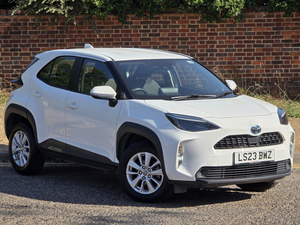 Toyota Yaris Cross 1.5 Hybrid Icon Cvt White