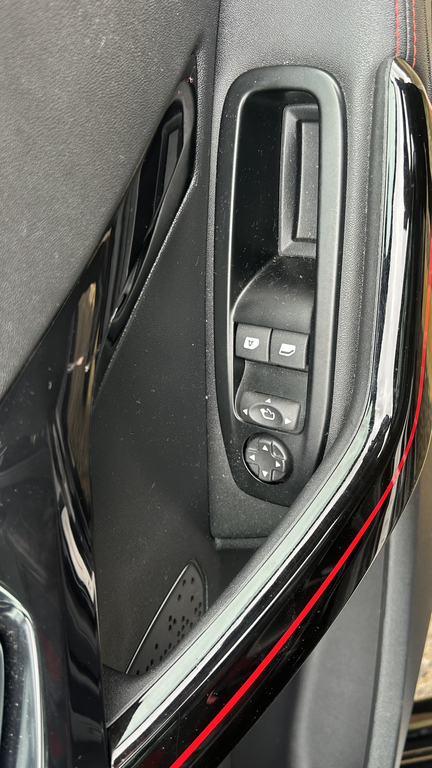 Peugeot 208 1.2 Puretech 82 Tech Edition Start Stop Hatc White #12