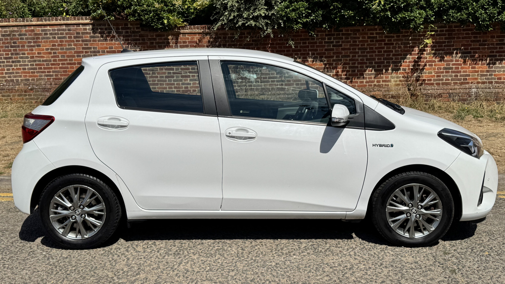 Toyota Yaris Icon Grey #4