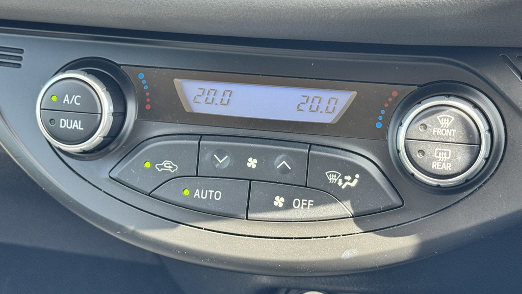 Toyota Yaris Icon Grey #13