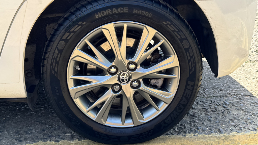 Toyota Yaris Icon Grey #25