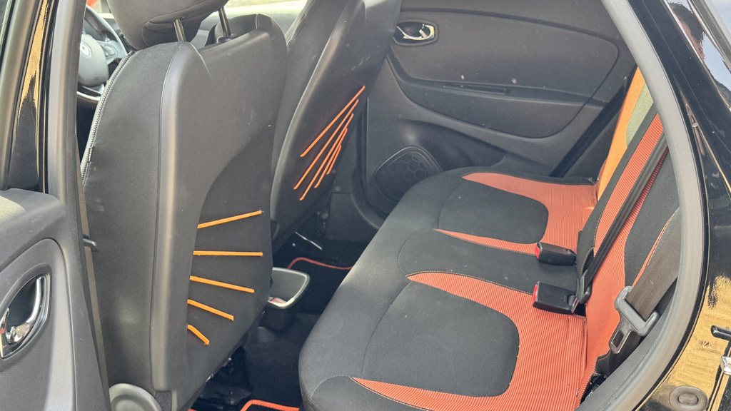 Renault Captur 1.5 Dynamique Medianav Energy Dci Ss 90 Bhp Orange #12
