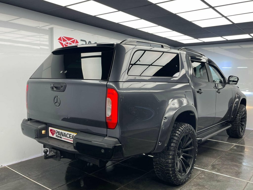 Mercedes-Benz X Class 3.0 Cdi V6 Power G-tronic 4Matic Euro 6 Black #32