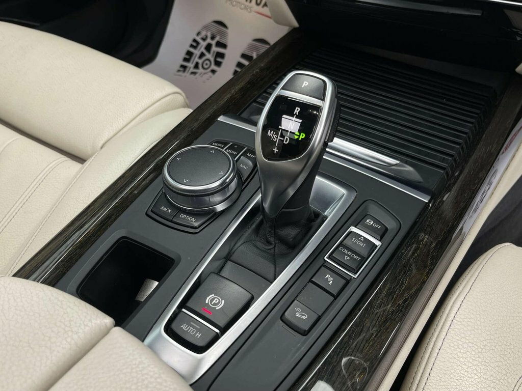 BMW X5 Xdrive30d Se Black #25