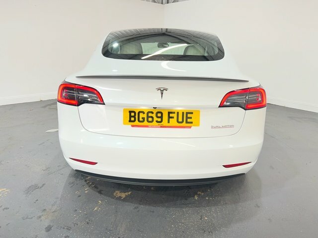 Tesla Model 3 Dual Motor Performance Saloon BG69FUE White #5