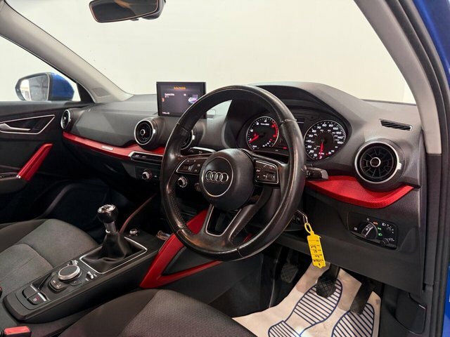 Audi Q2 S Line  #14