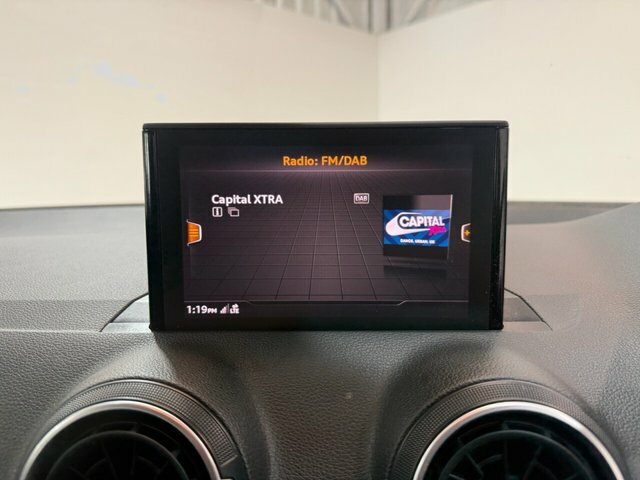 Audi Q2 S Line  #26