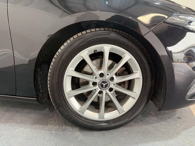 Mercedes-Benz A Class 1.5 A180d Sport Executive Hatchback 7 Black #5