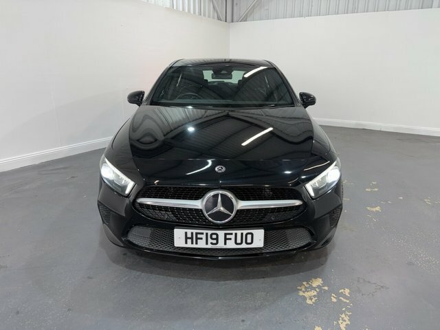 Mercedes-Benz A Class 1.5 A180d Sport Executive Hatchback 7 Black #2