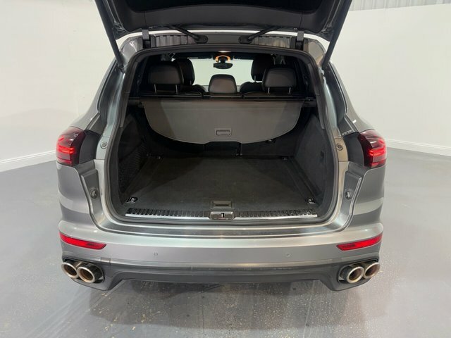 Porsche Cayenne 3.0 D V6 Tiptronic S 262 Bhp Grey #10