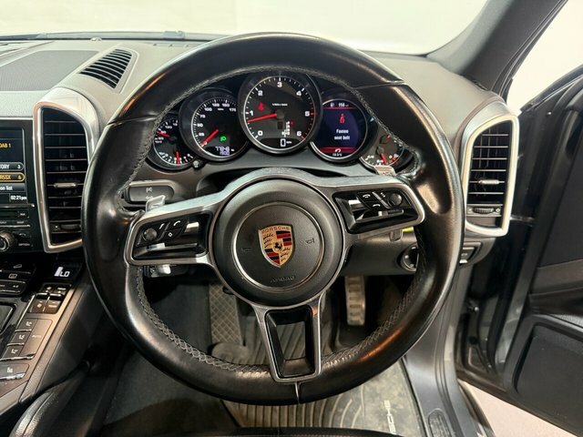 Porsche Cayenne 3.0 D V6 Tiptronic S 262 Bhp Grey #21