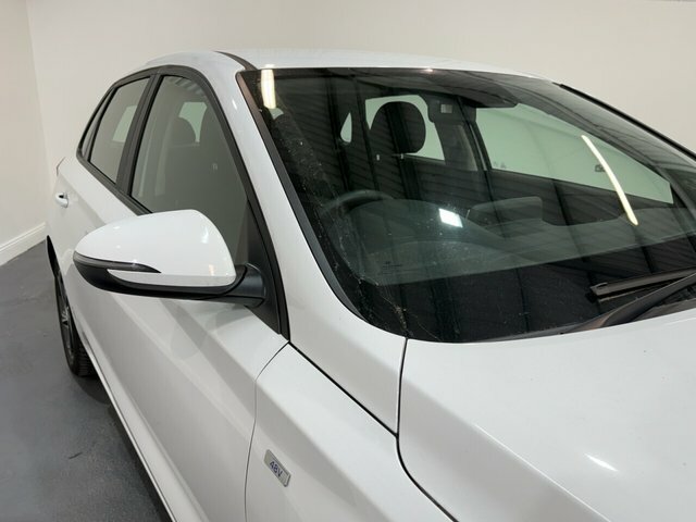 Hyundai I30 1.0 T-gdi Mhev Se Connect Hatchback Hyb White #6